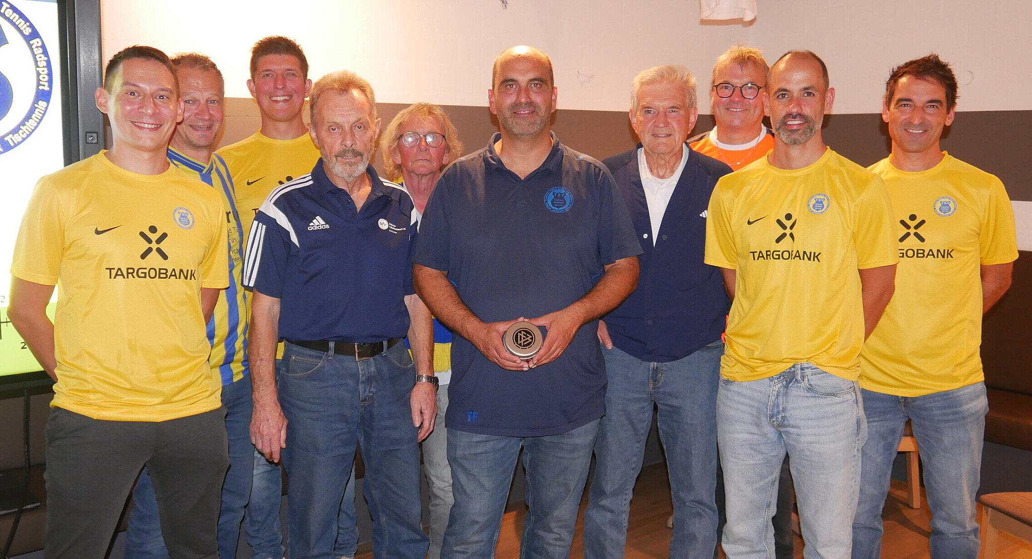 80 JAHRE FUSSBALL